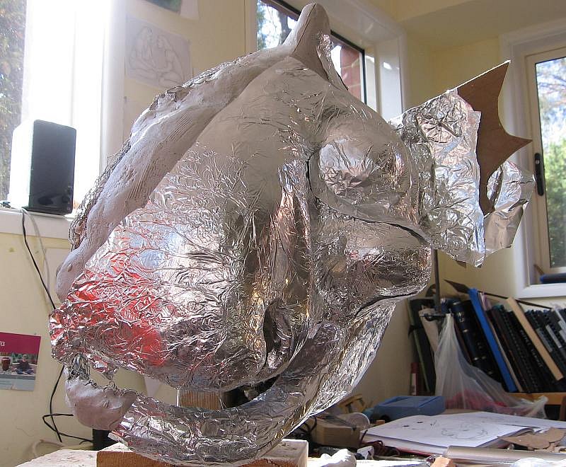 Covering the sculpt with foil...